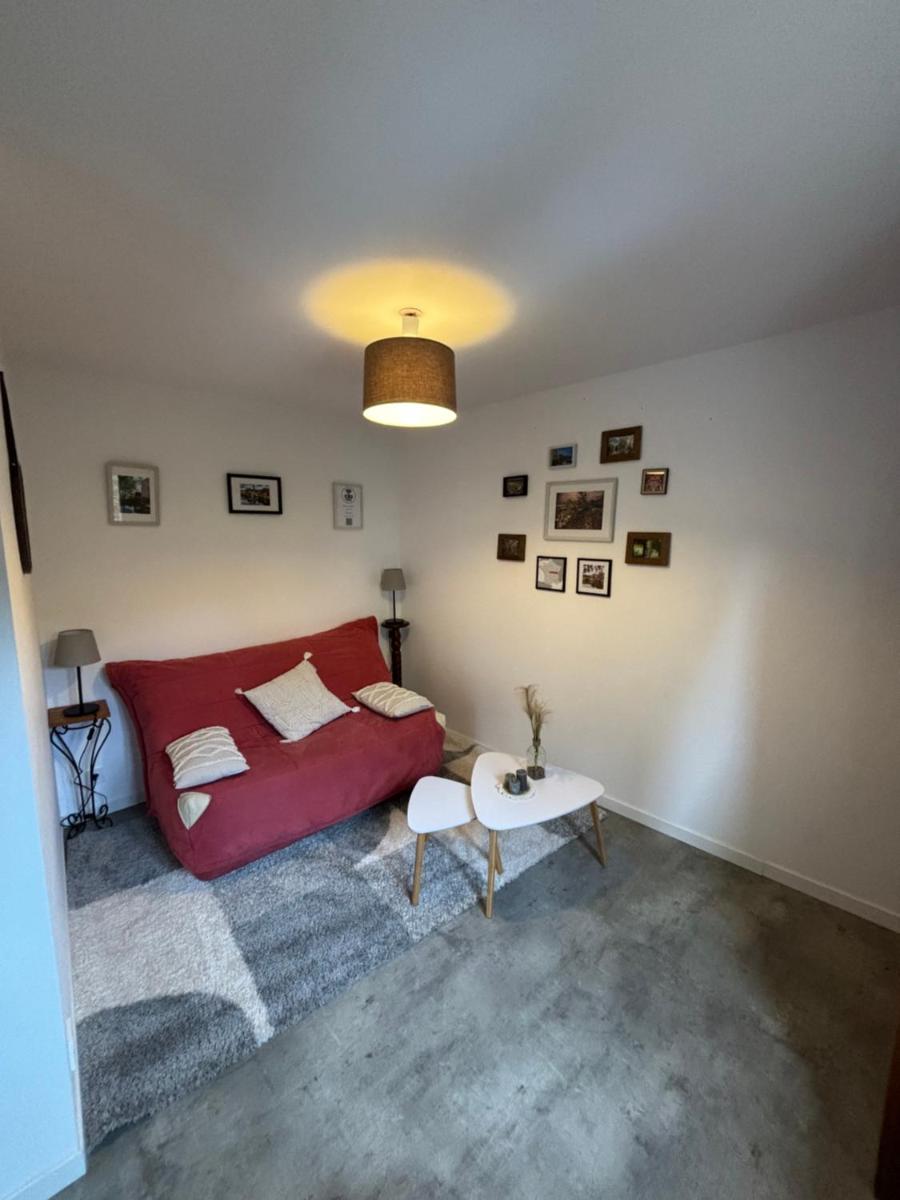 Charmant Studio - Housity