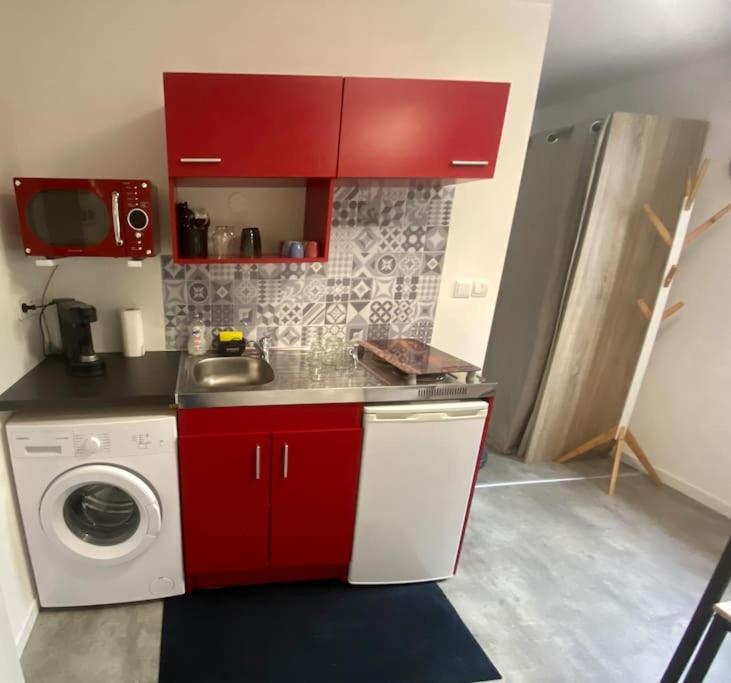 Charmant Studio - Housity