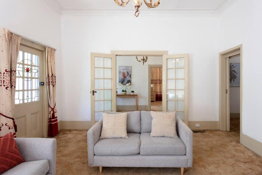 Timeless Beauty at Malvern Hill - Housity