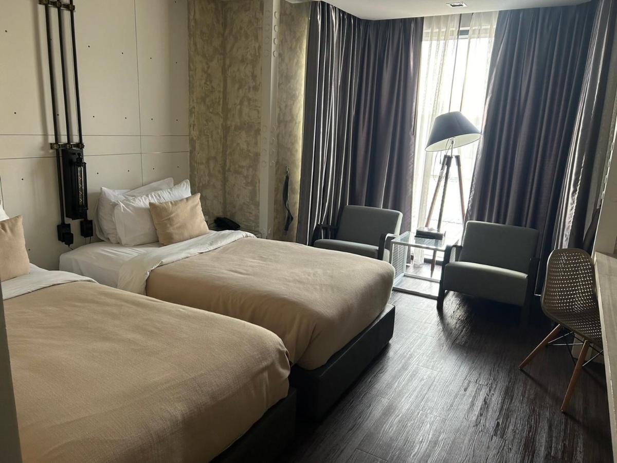 S Hadyai Hotel - Housity