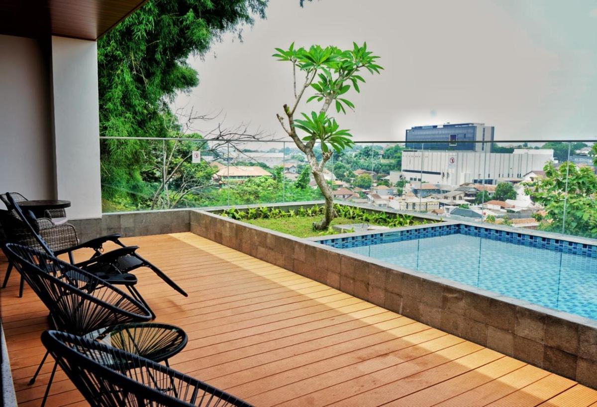 Patra Semarang Hotel & Convention - Housity