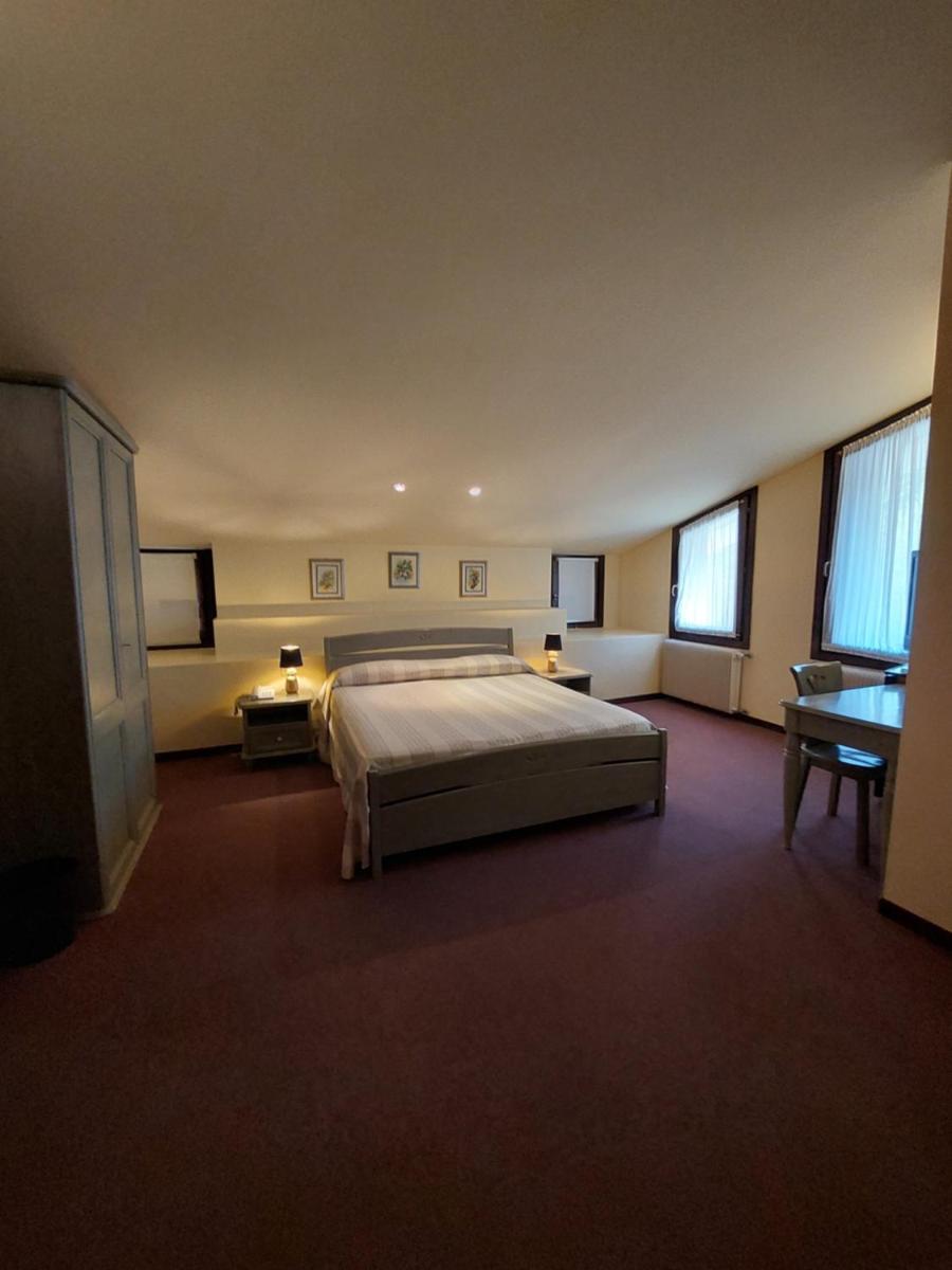 Albergo Alla Pineta - Housity