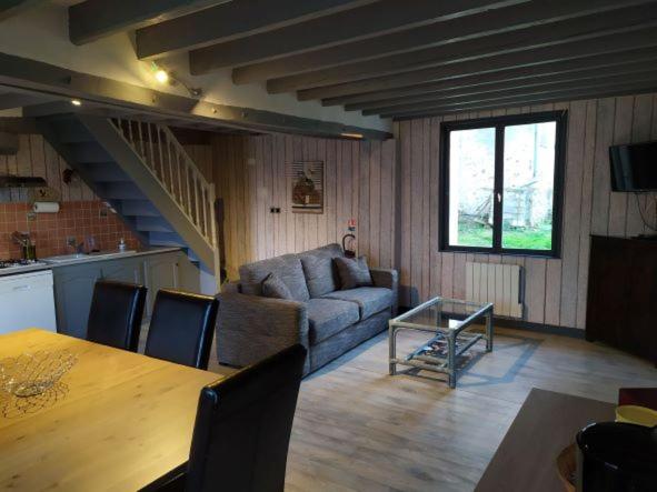 Maison d'Hôtes Ferme d'Issonges B&B - Housity
