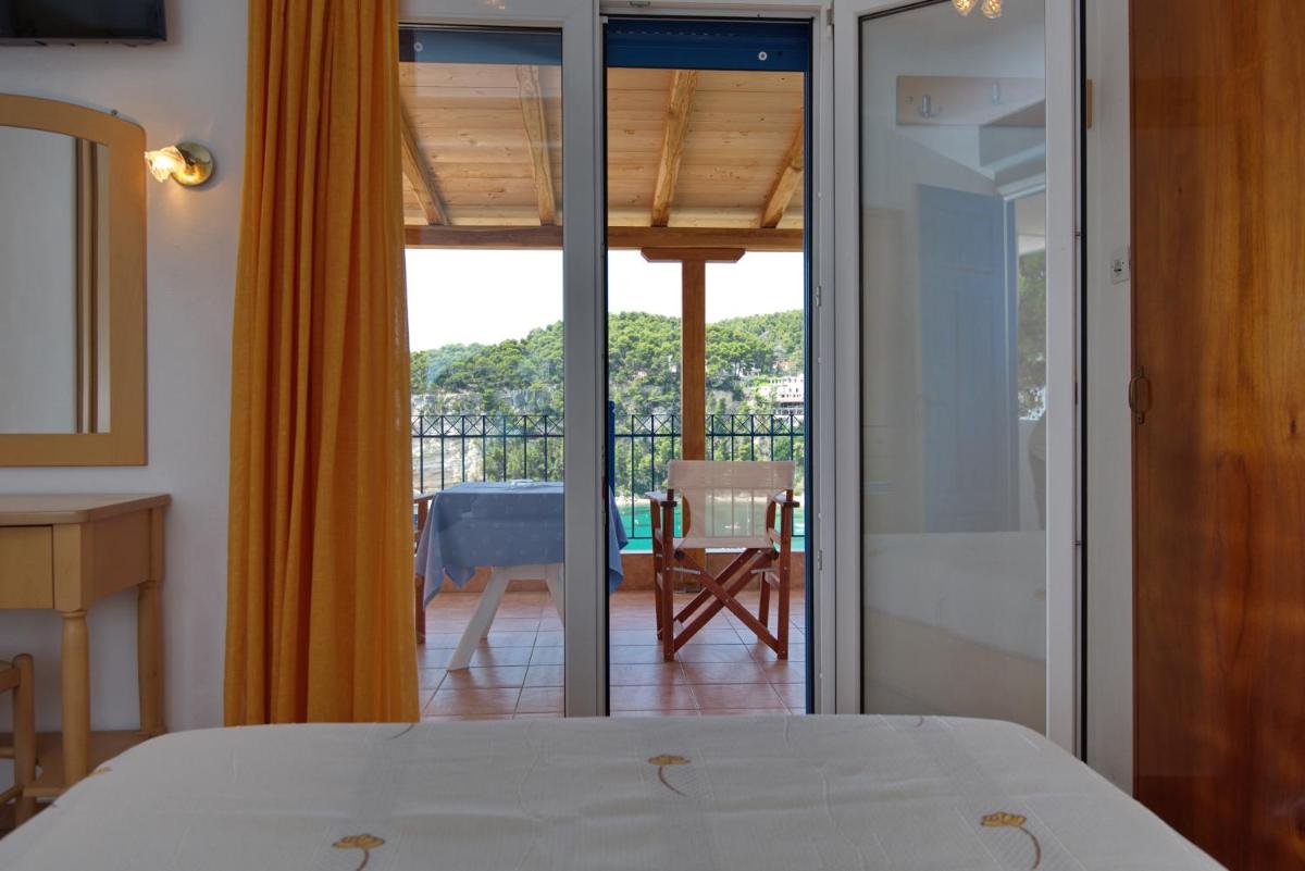 Suitetrails - Kavos Hotel