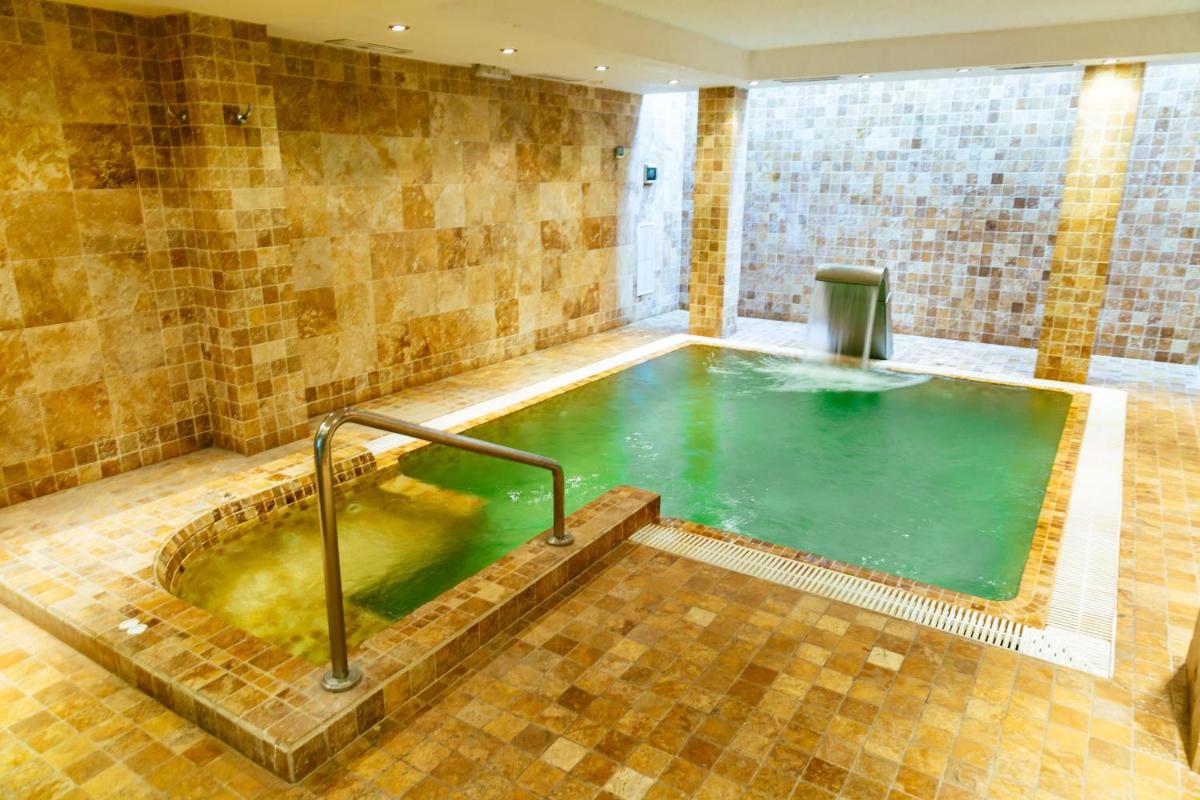 Piscina en o cerca de THB Felip - Adults Only
