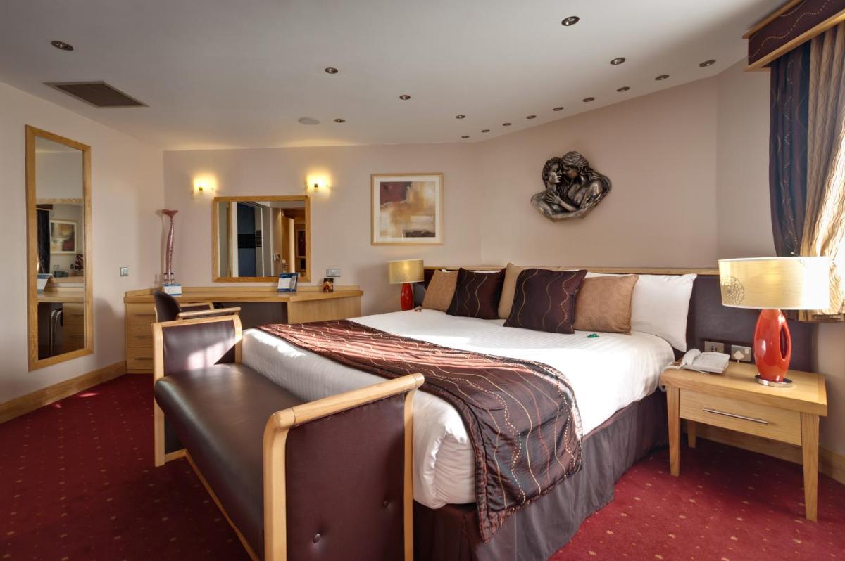 Best Western Premier Knowsley Suites Hotel & Spa - Housity