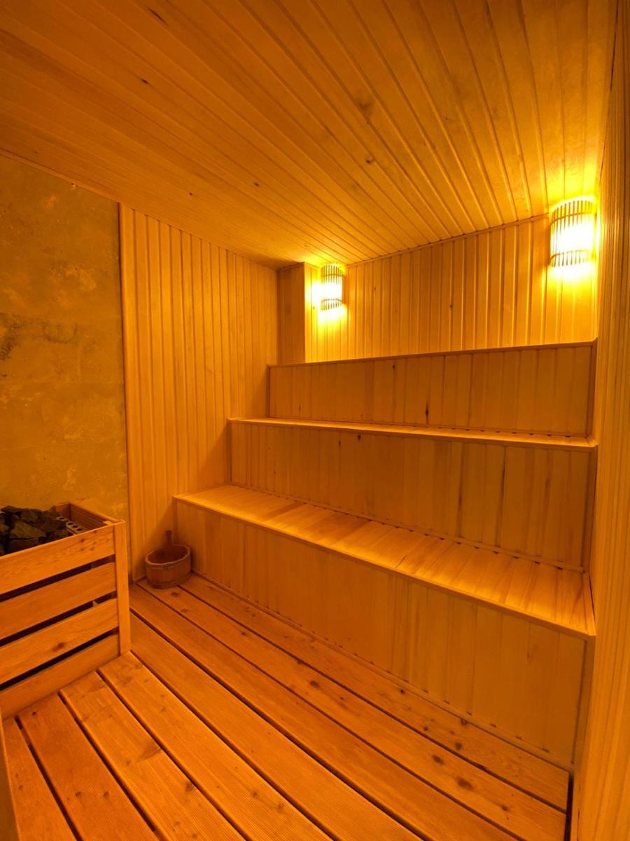 GM Rest House - Housity
