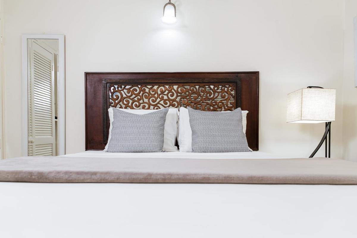 Suitetrails - AquaHaven Retreat in Kingston