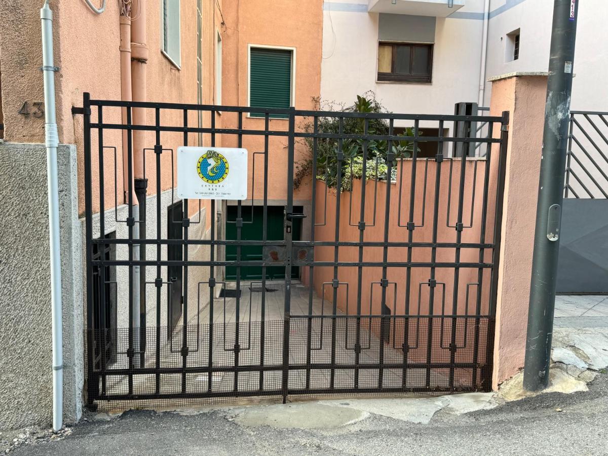 Erythrà Bed and Breakfast - Housity