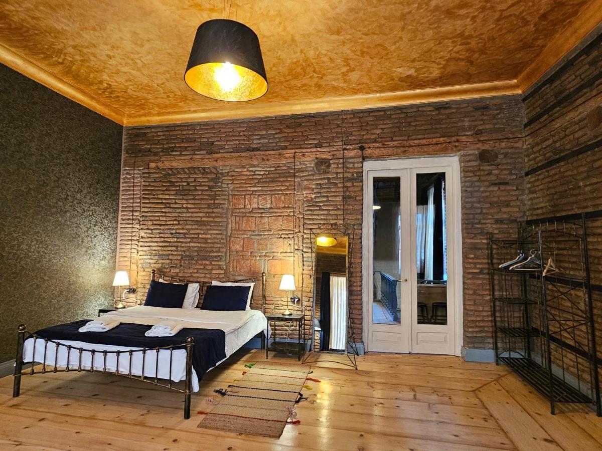 Suitetrails - Old Gold Apartment