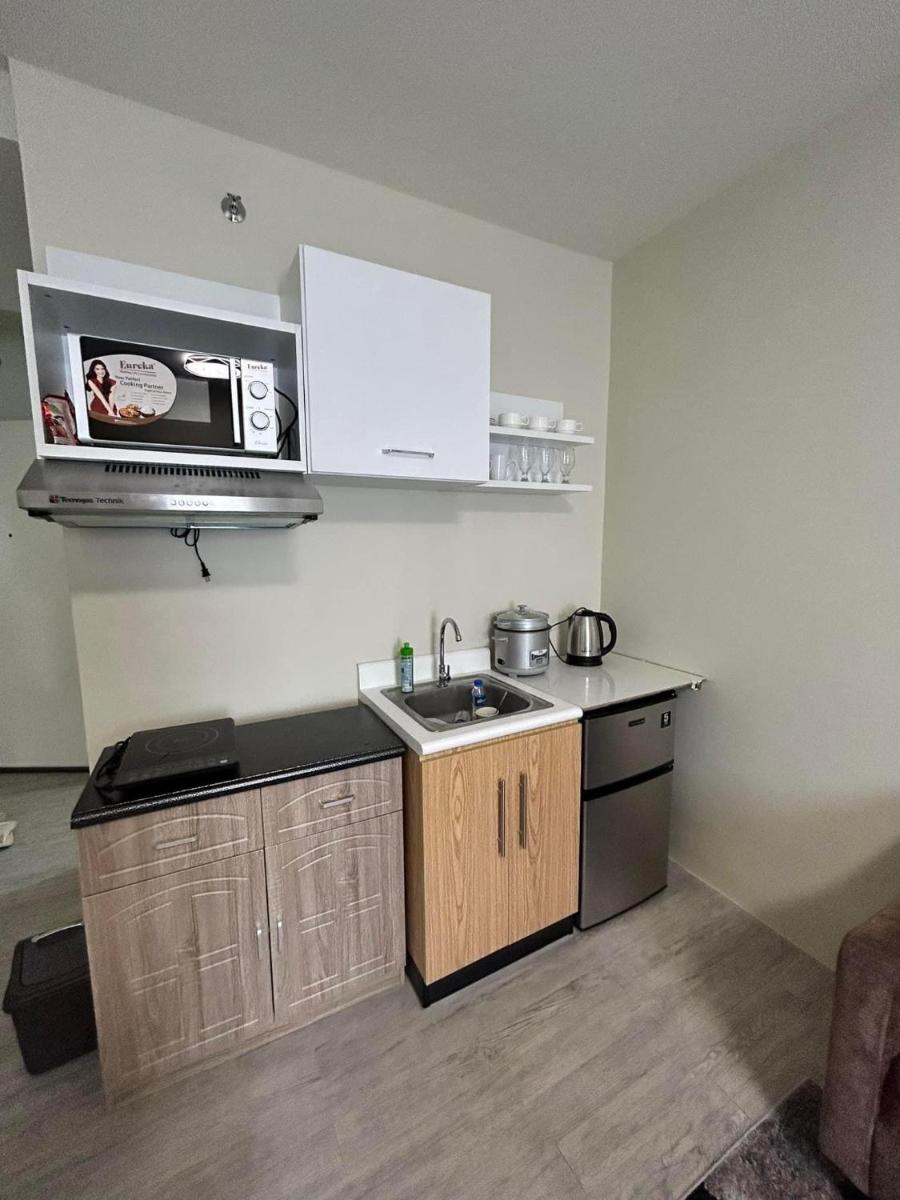 M&M's Condo Unit - Housity