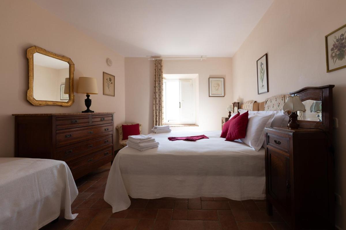Castello e Borgo di Porciano - Housity