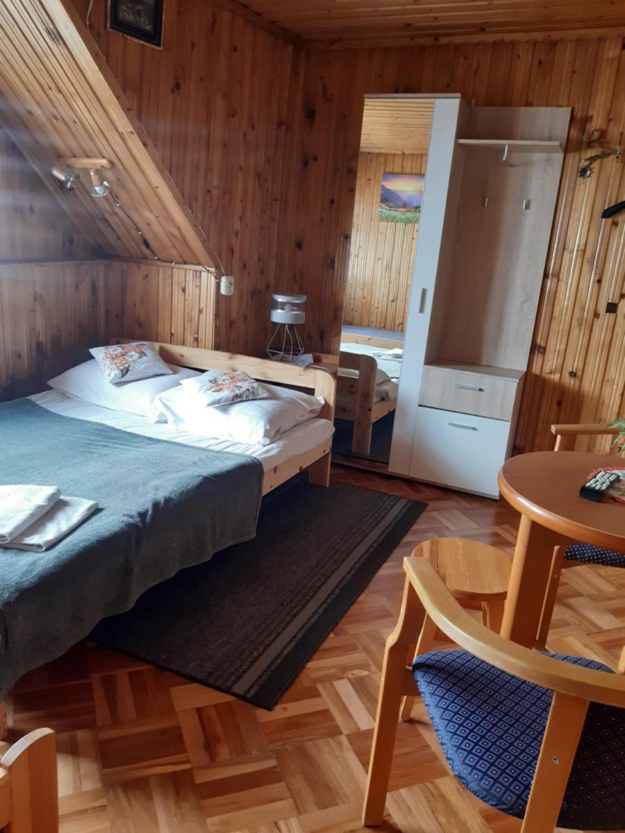 Pokoje u Marysi - Housity