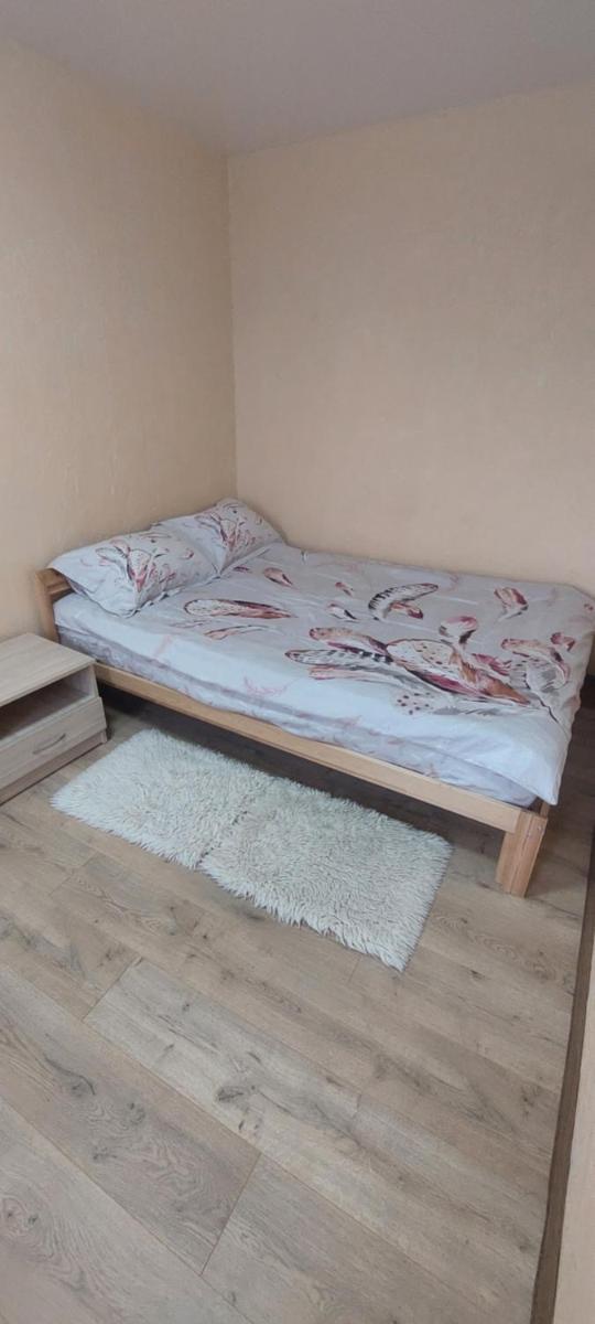 Оренда затишної 2 кімнатної квартири в самому серці Рівного - Housity