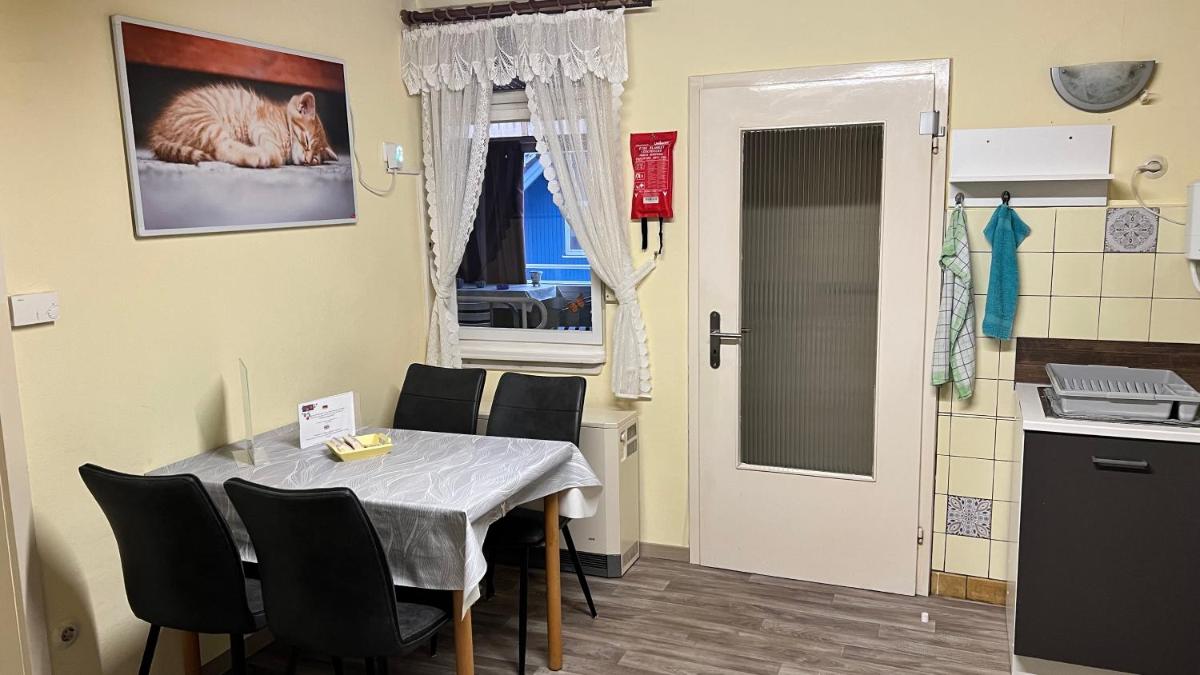 FeWo, Monteurwohnung Pauline - Housity