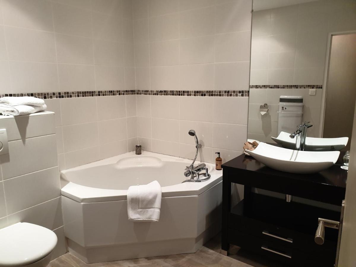 Hostellerie Belle Rive - Housity