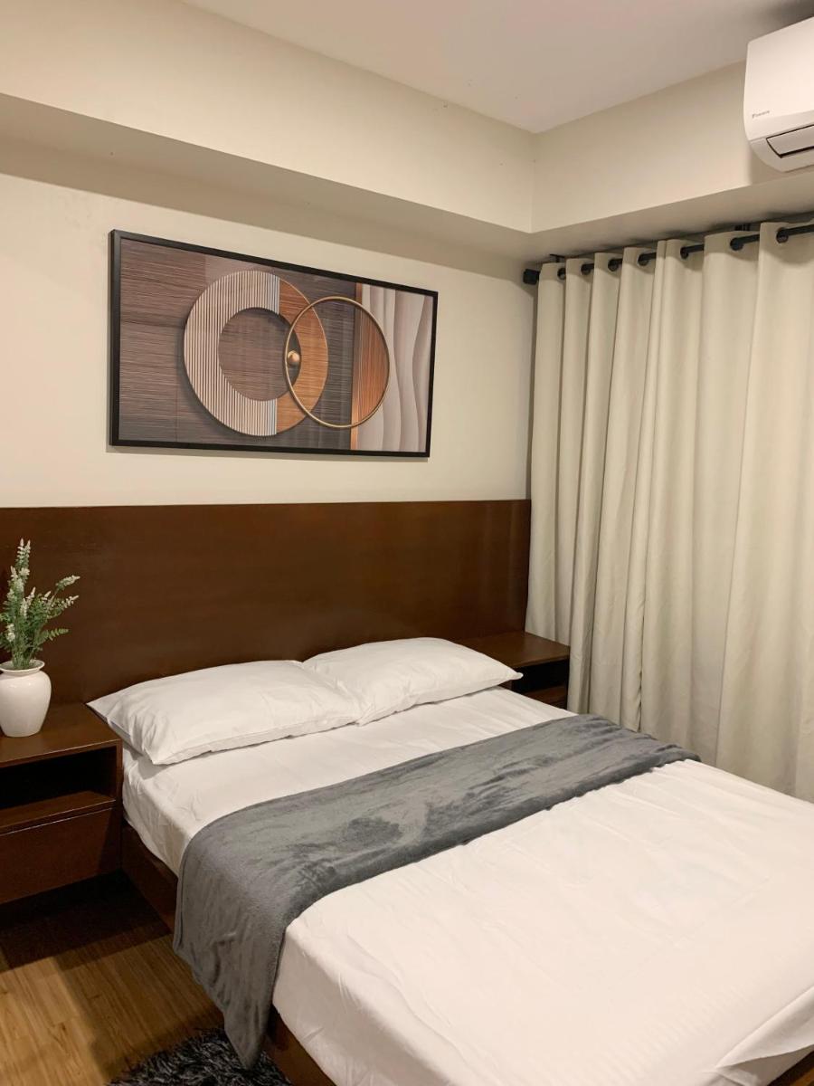 Manila Homes Azure 1BR Beach View - Housity