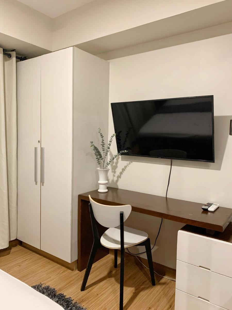 Suitetrails - Manila Homes Azure 1BR Beach View