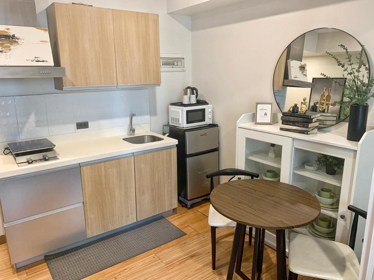 Manila Homes Azure 1BR Beach View - Housity
