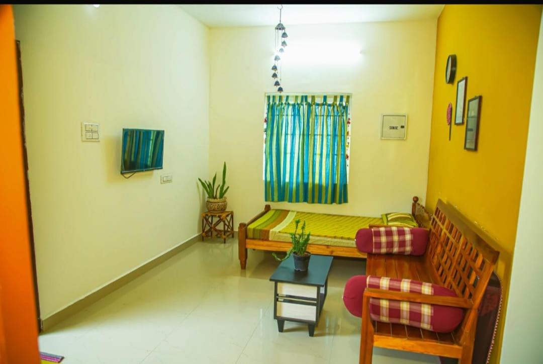 SHI's Bhairavi Peaceful 2bhk villa - - On the way 2 isha-Adiyogi , Maruthamalai - Hizvo