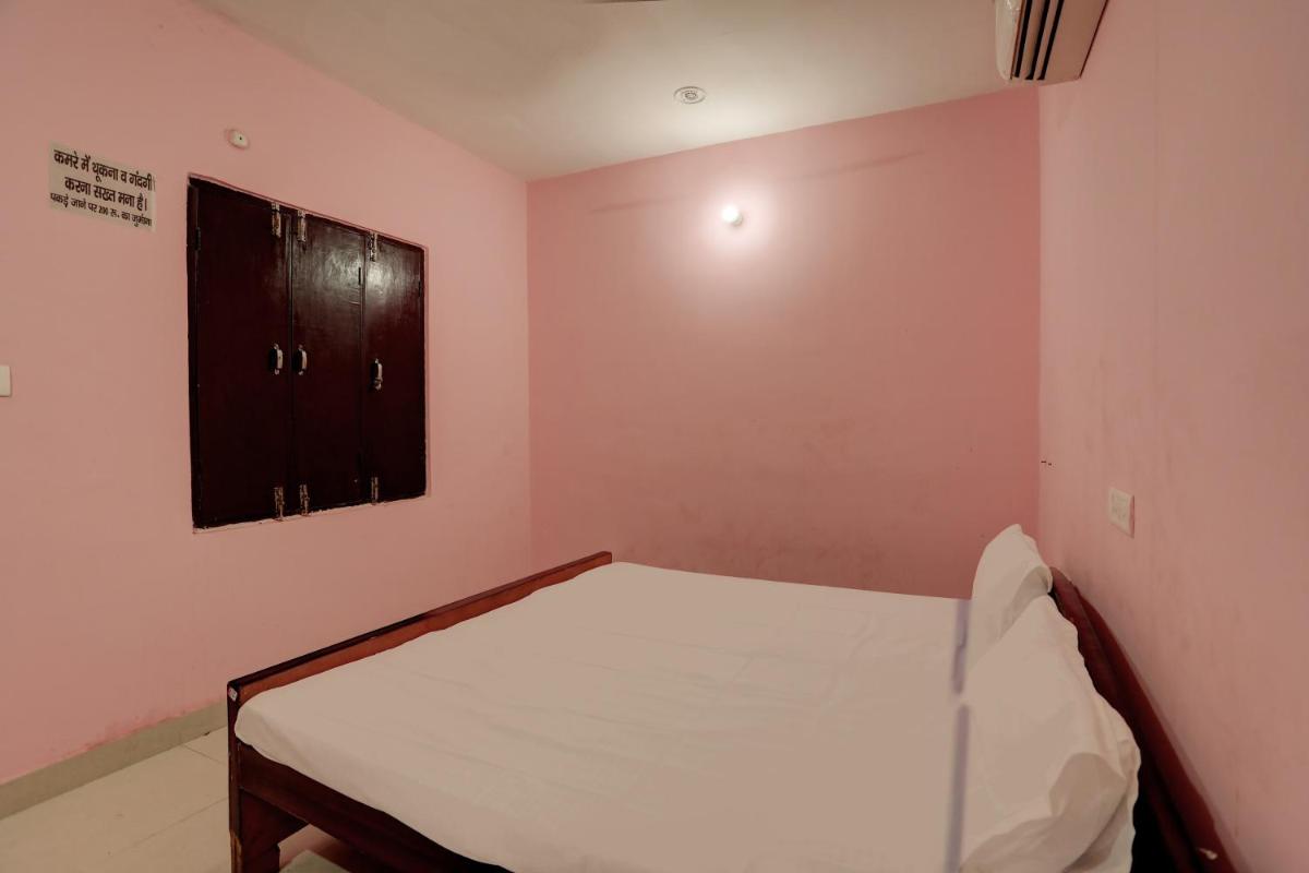 OYO Royal Inn - Housity