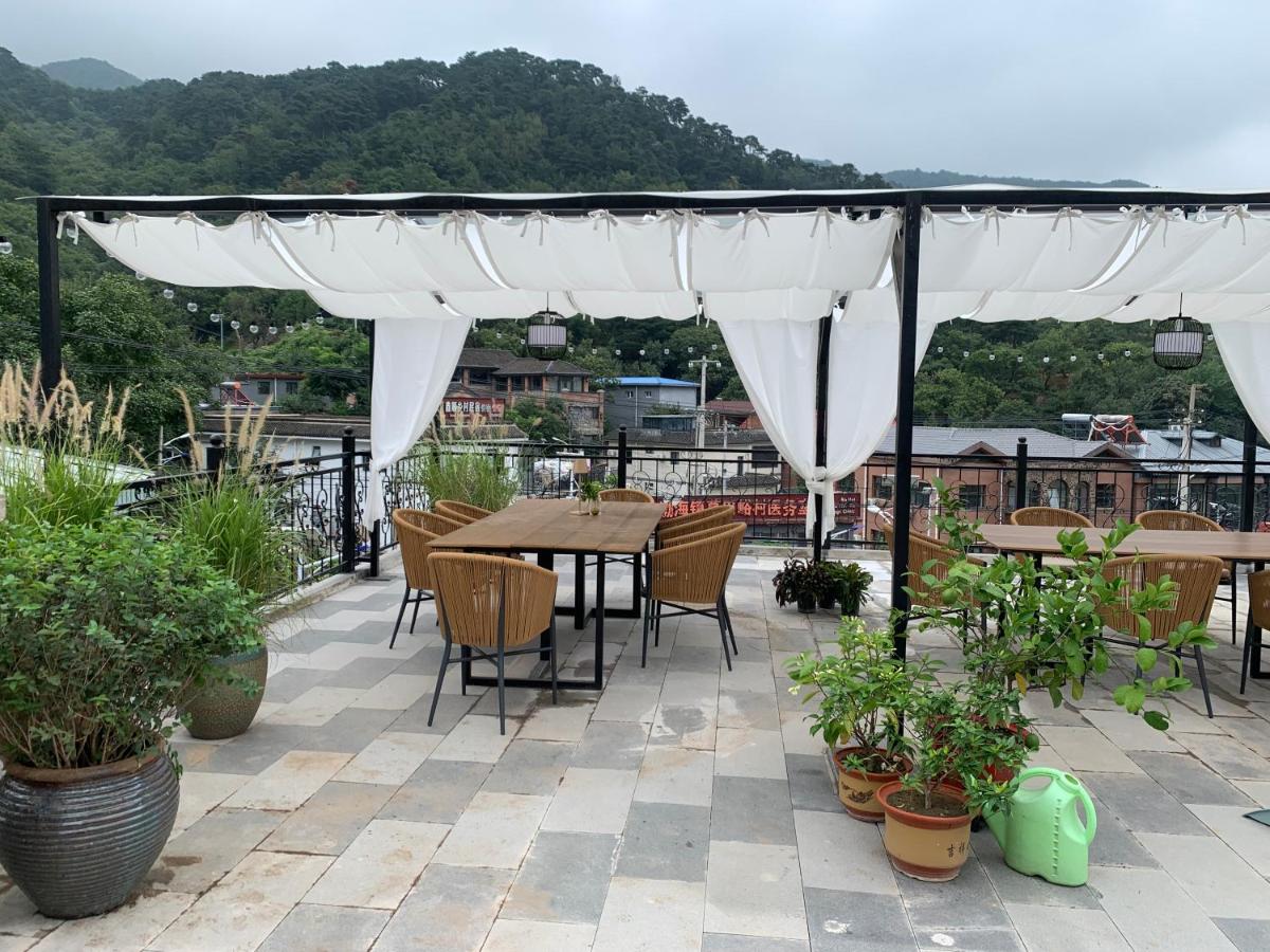 Beijing MutianyuGreat Wall Let'sgo Hotel&Bar - Housity
