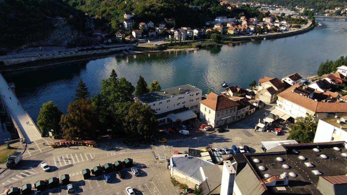 Hotel Višegrad - Housity