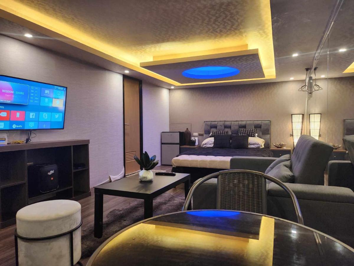 Avana Hills Boracay Liltime Deluxe Suite - Housity