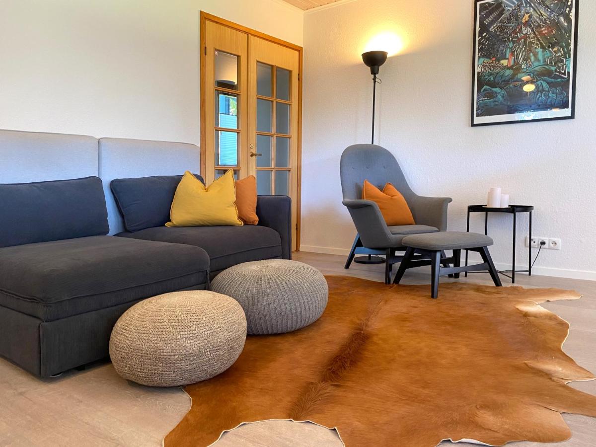 Schwedenhaus mit Holzofen & Außenkamin auf 1400m2 - Housity