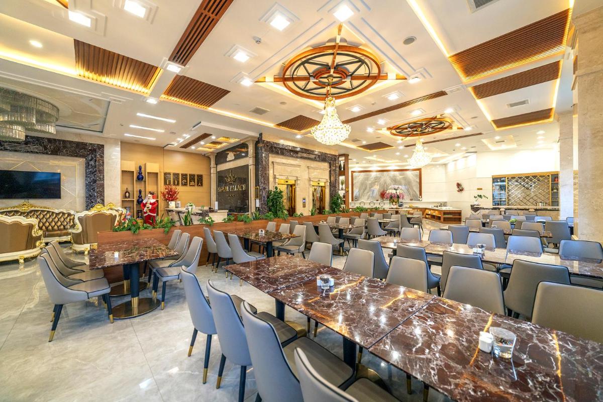 Royal Palace - Housity
