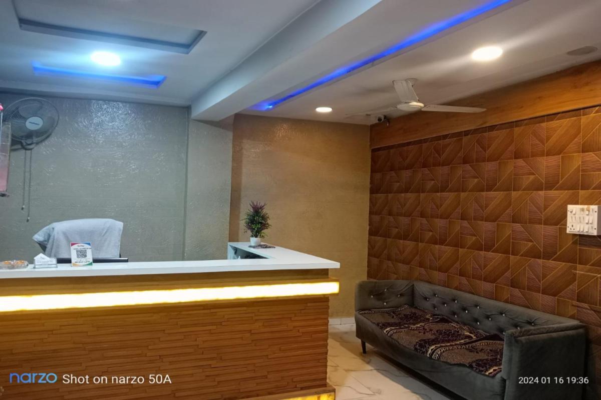 Hotel New Lake View - Housity