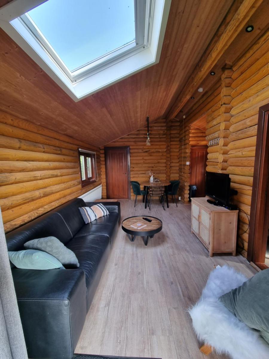 Finse Woning op Camping De Tulpenweide - Housity