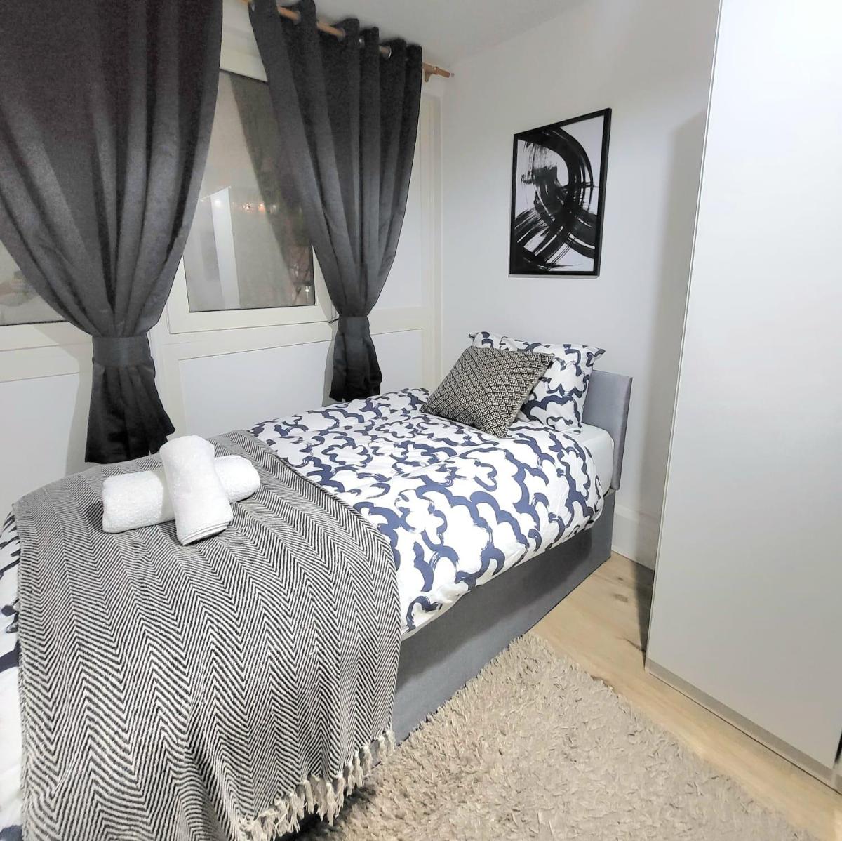 Rooms close to QMUL - Housity