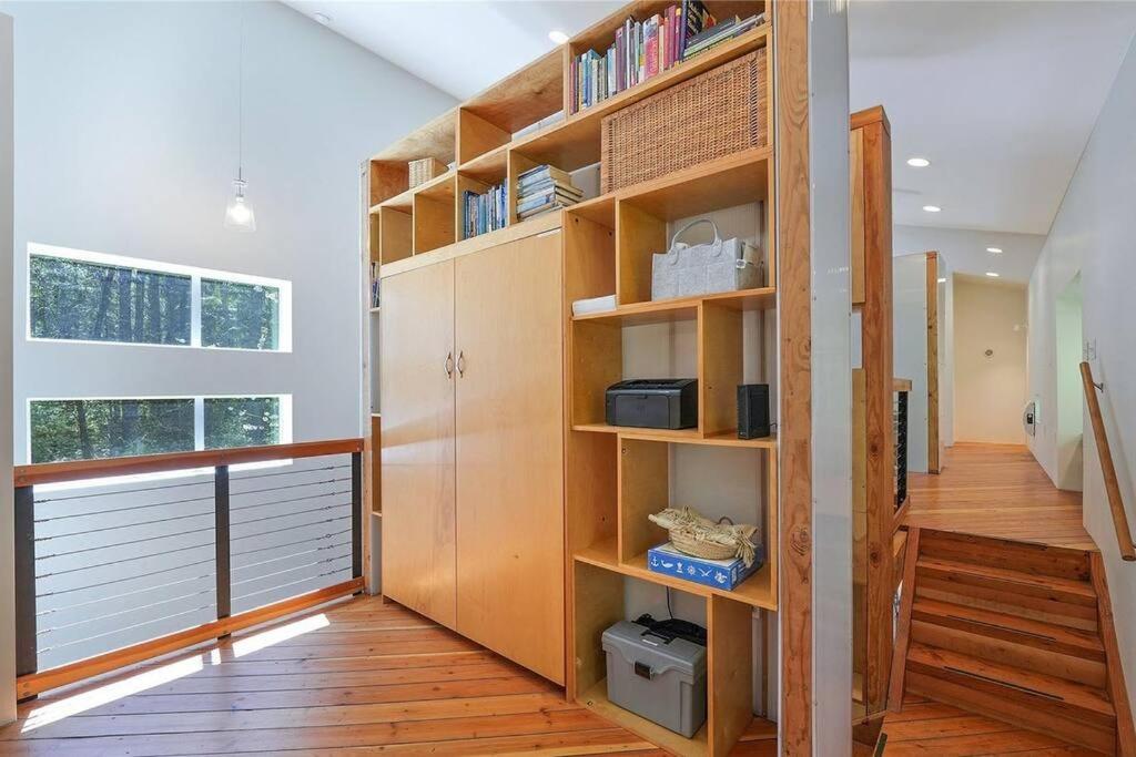 Suitetrails - Guemes Island Road Modern Home