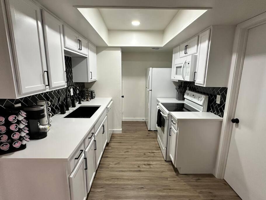 Newly Updated Cozy Home - Housity