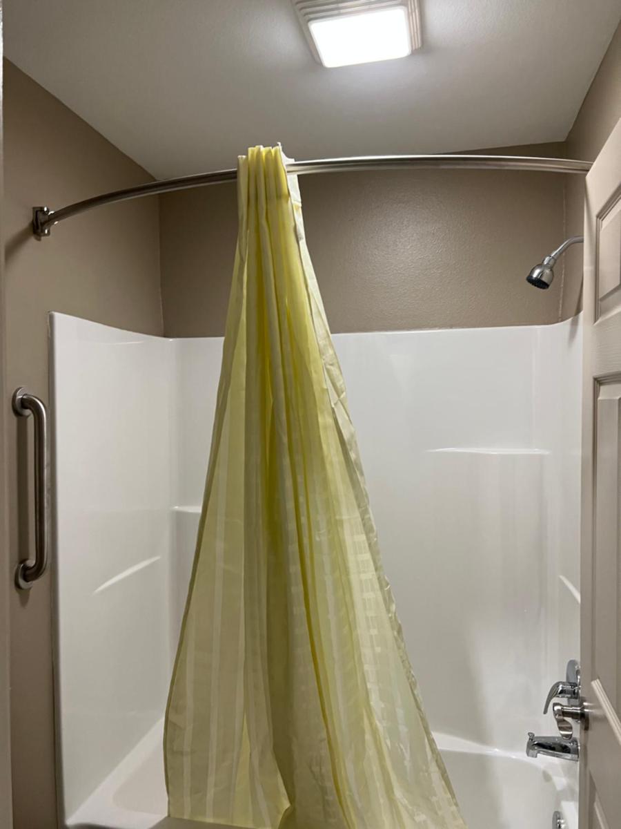 Clairmont Inn & Suites - Housity