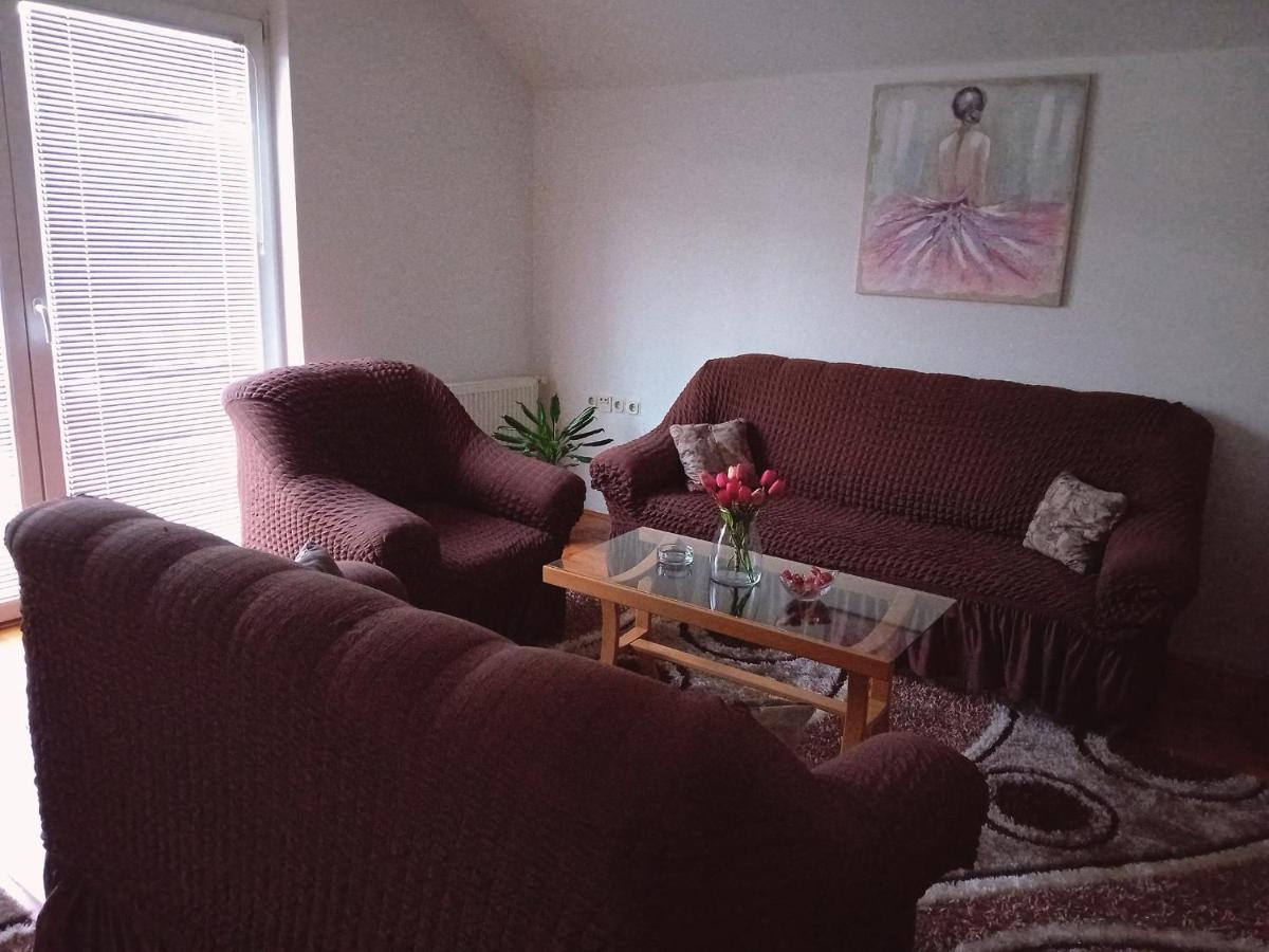 Apartmani Lazaro - Housity