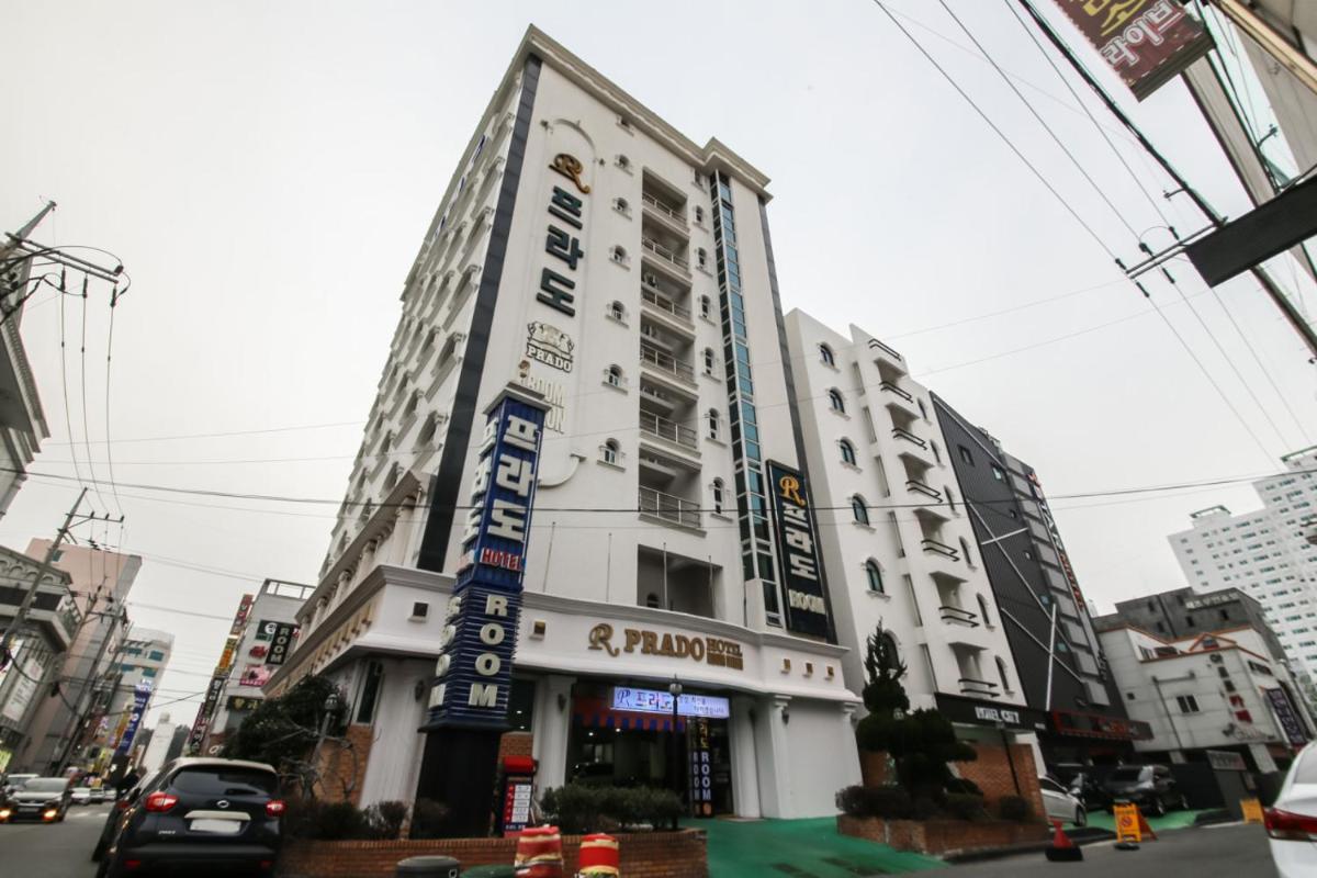Prado Hotel - Housity