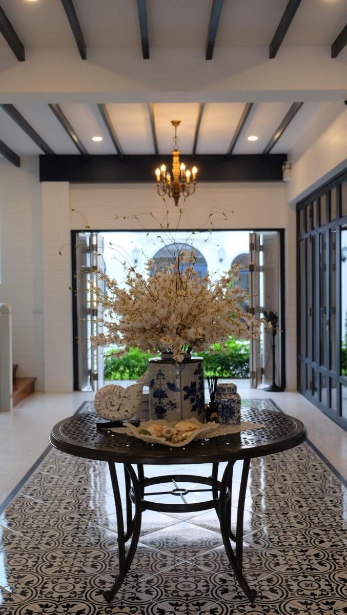 Wynn Villa - Housity