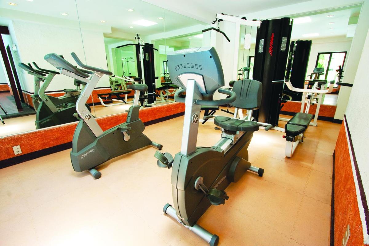 Hotel Flamingo Inn - Housity
