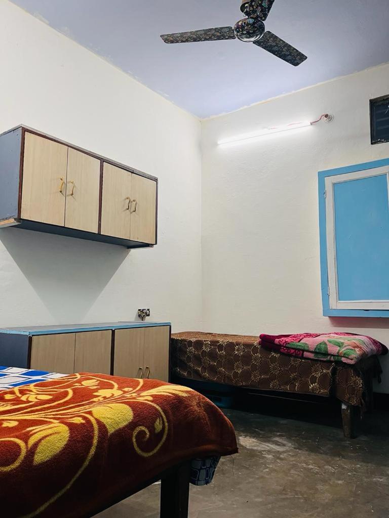 Suitetrails - JD Hostel & PG