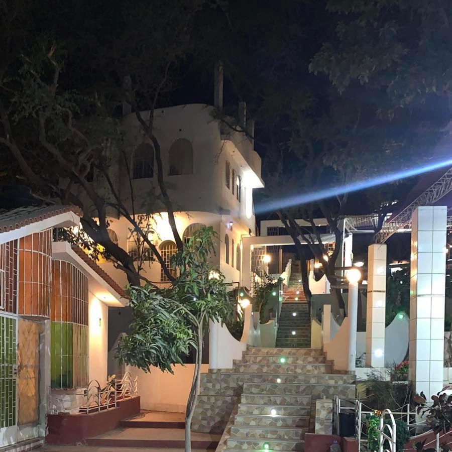 Casa de Campo - Fundo Raquel - Housity