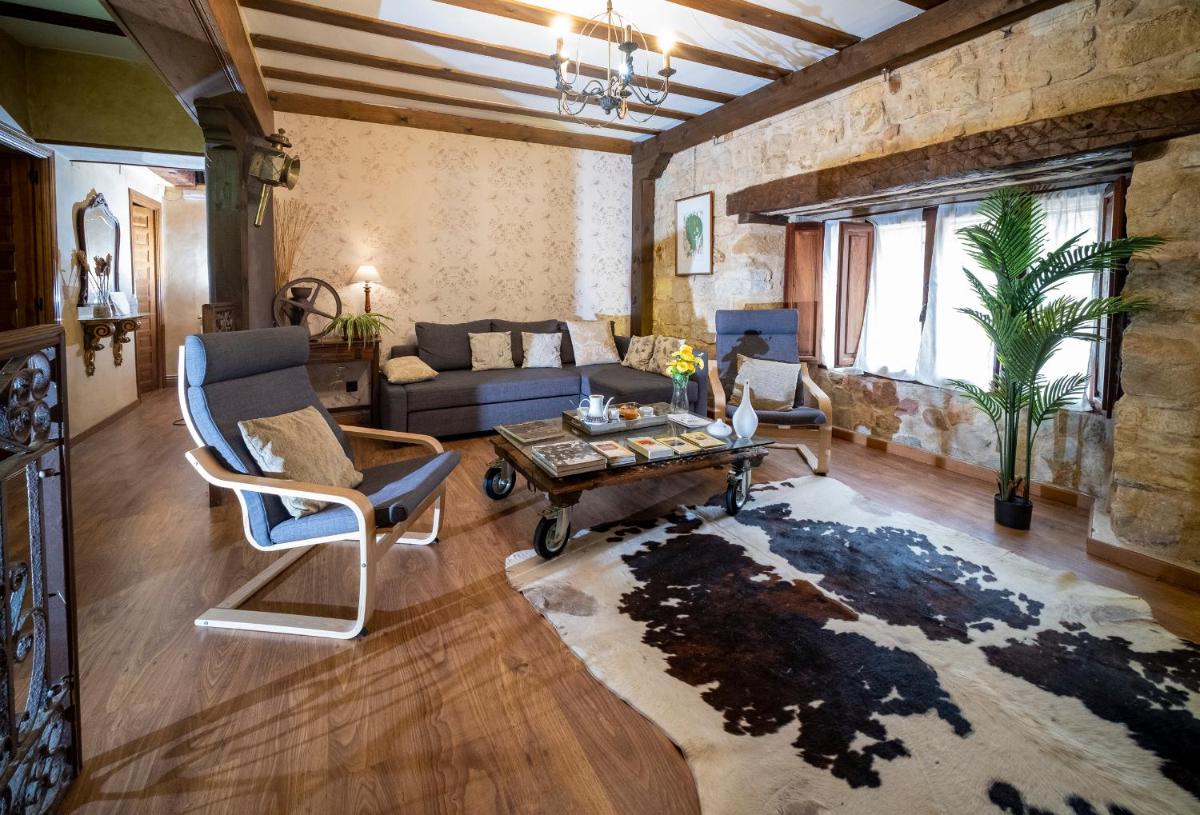 Abad casa Siguenza 250m2 vivienda y exterior - Housity