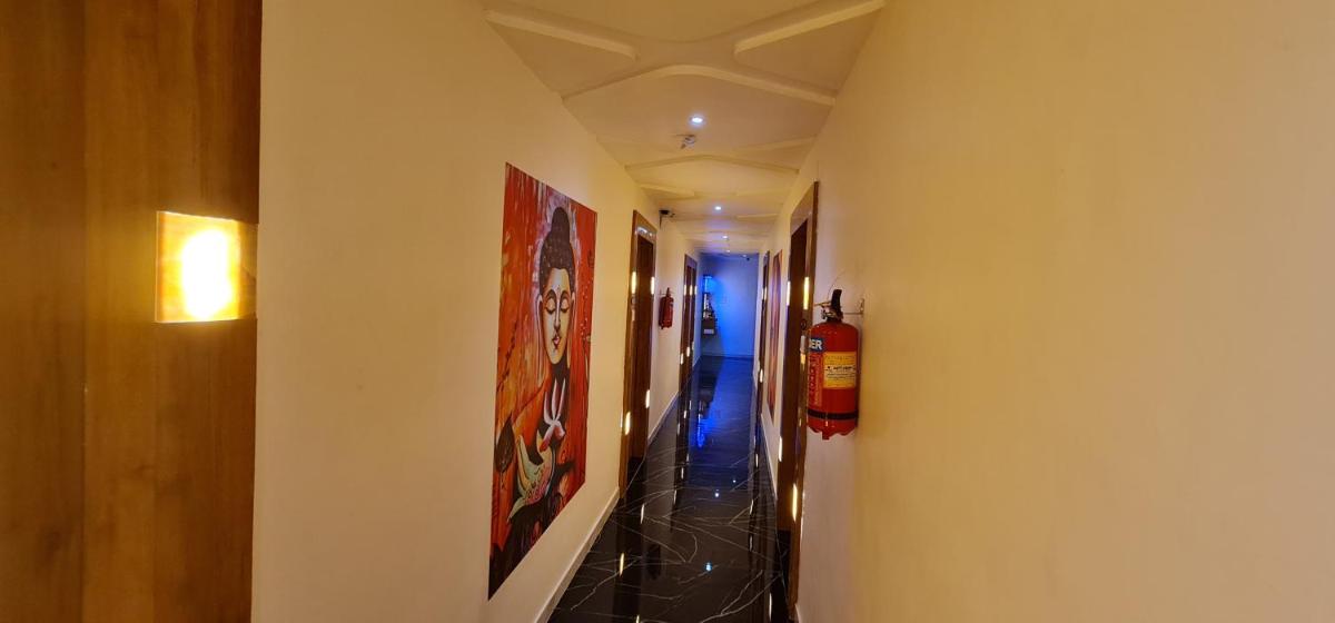 Hotel Vivan - Housity
