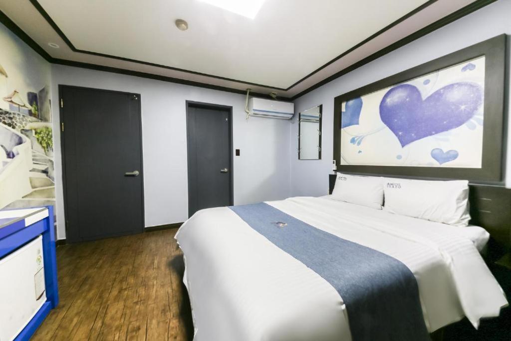 Prado Hotel - Housity