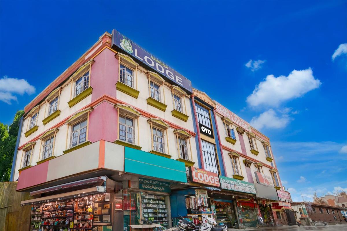 OYO Flagship Hotel Samruddhi Lodge - Housity