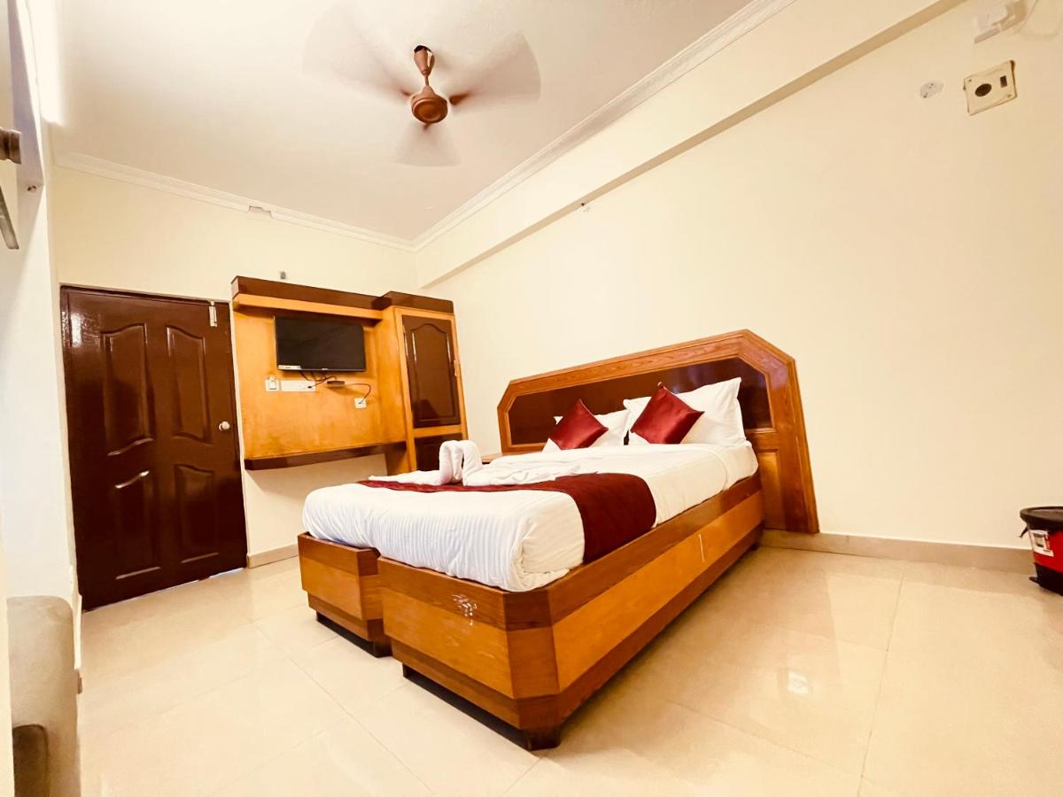 HALF MOON INN - Housity