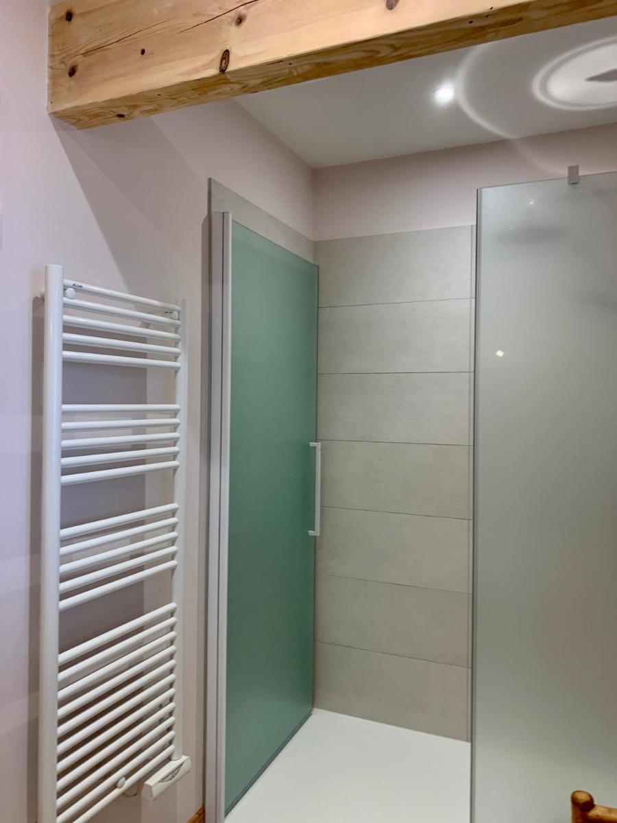 Gite de charme avec piscine - a charming cottage gite with swimming pool - Housity