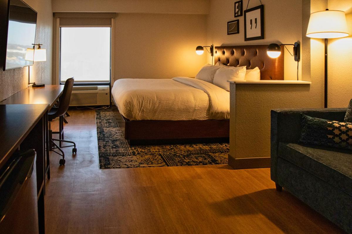 Four Points by Sheraton Allentown Lehigh Valley - Housity