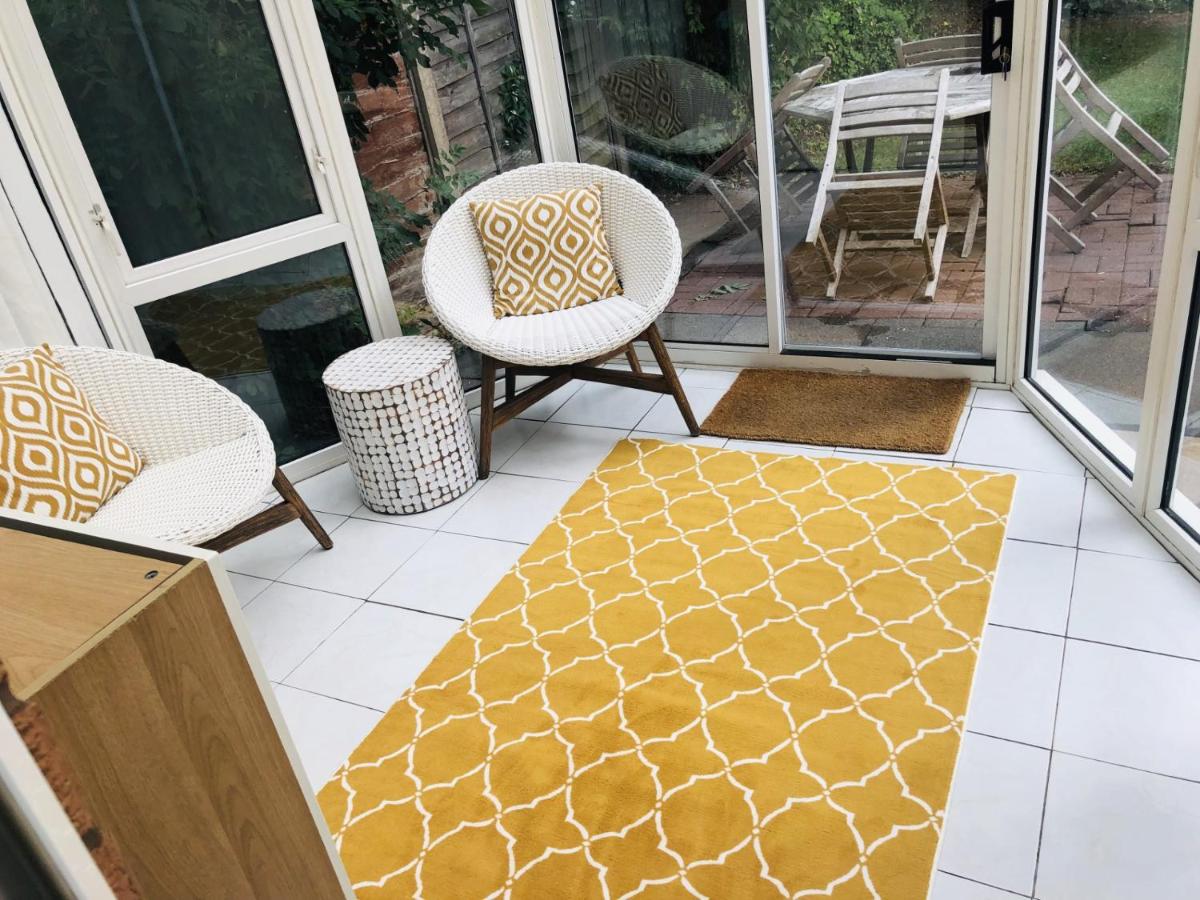 Cosy 3 bed detached house Birmingham - Housity
